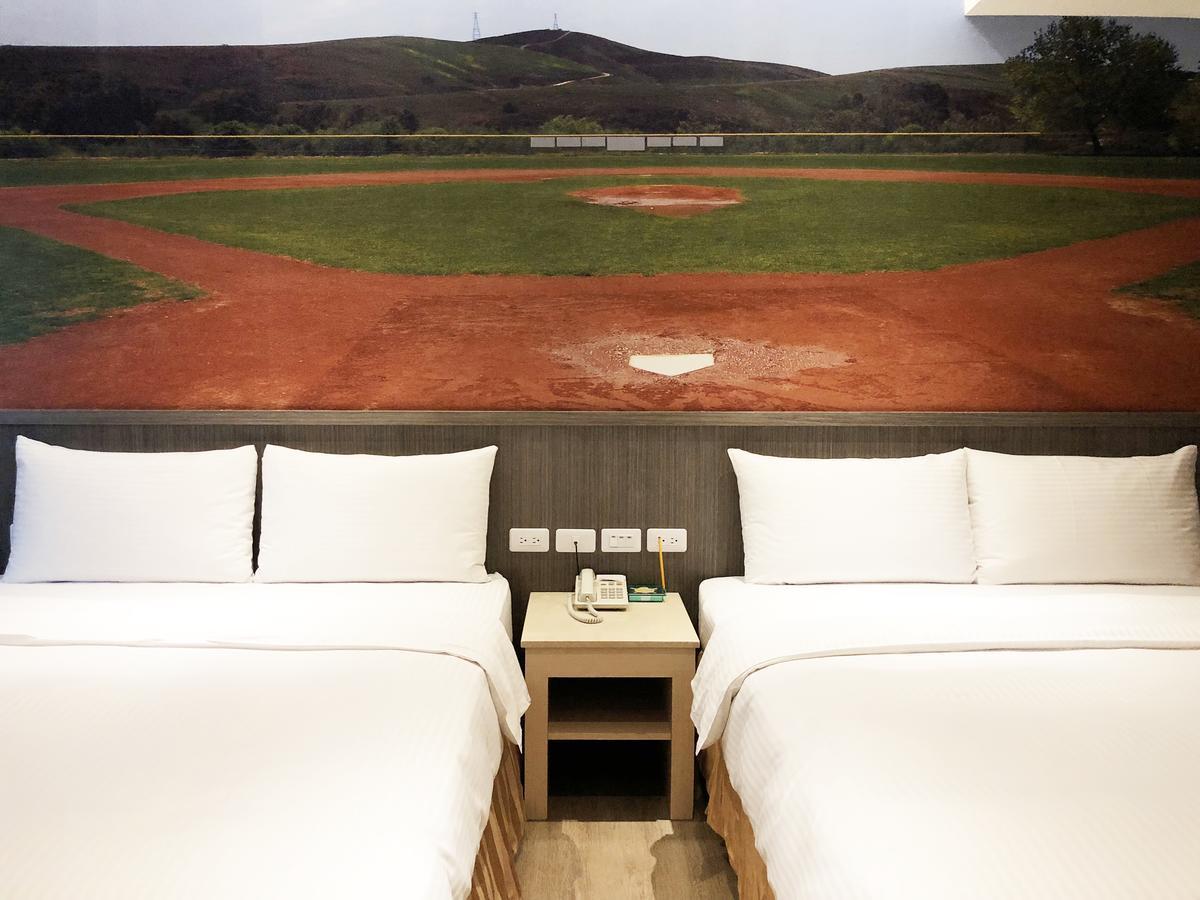 La Hotel-Baseball Theme Hall Kaohsiung Dış mekan fotoğraf