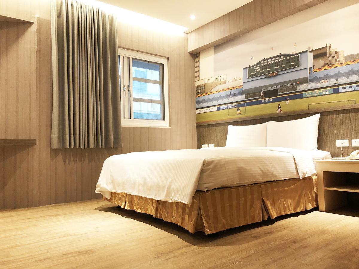 La Hotel-Baseball Theme Hall Kaohsiung Dış mekan fotoğraf